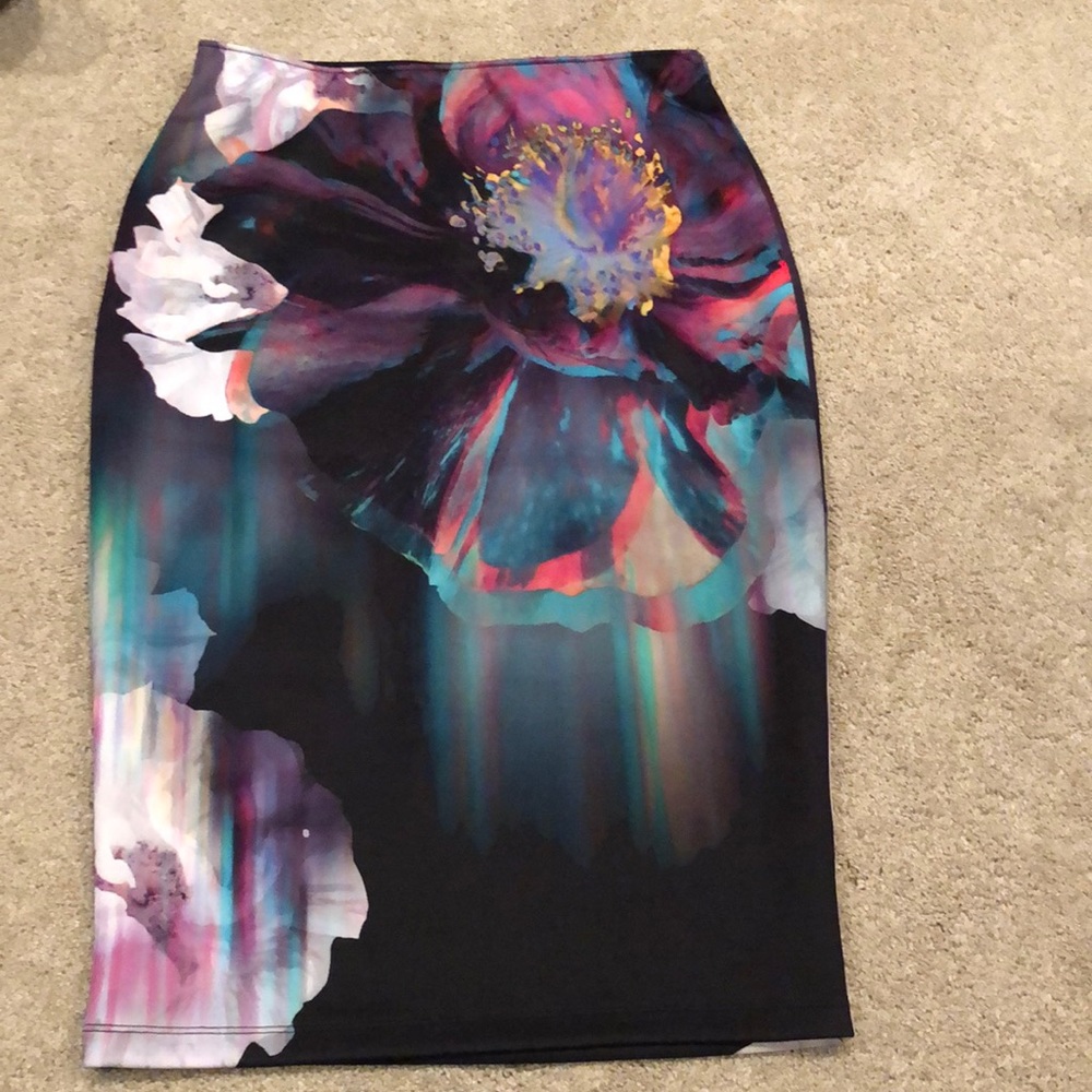 Floral print pencil skirt